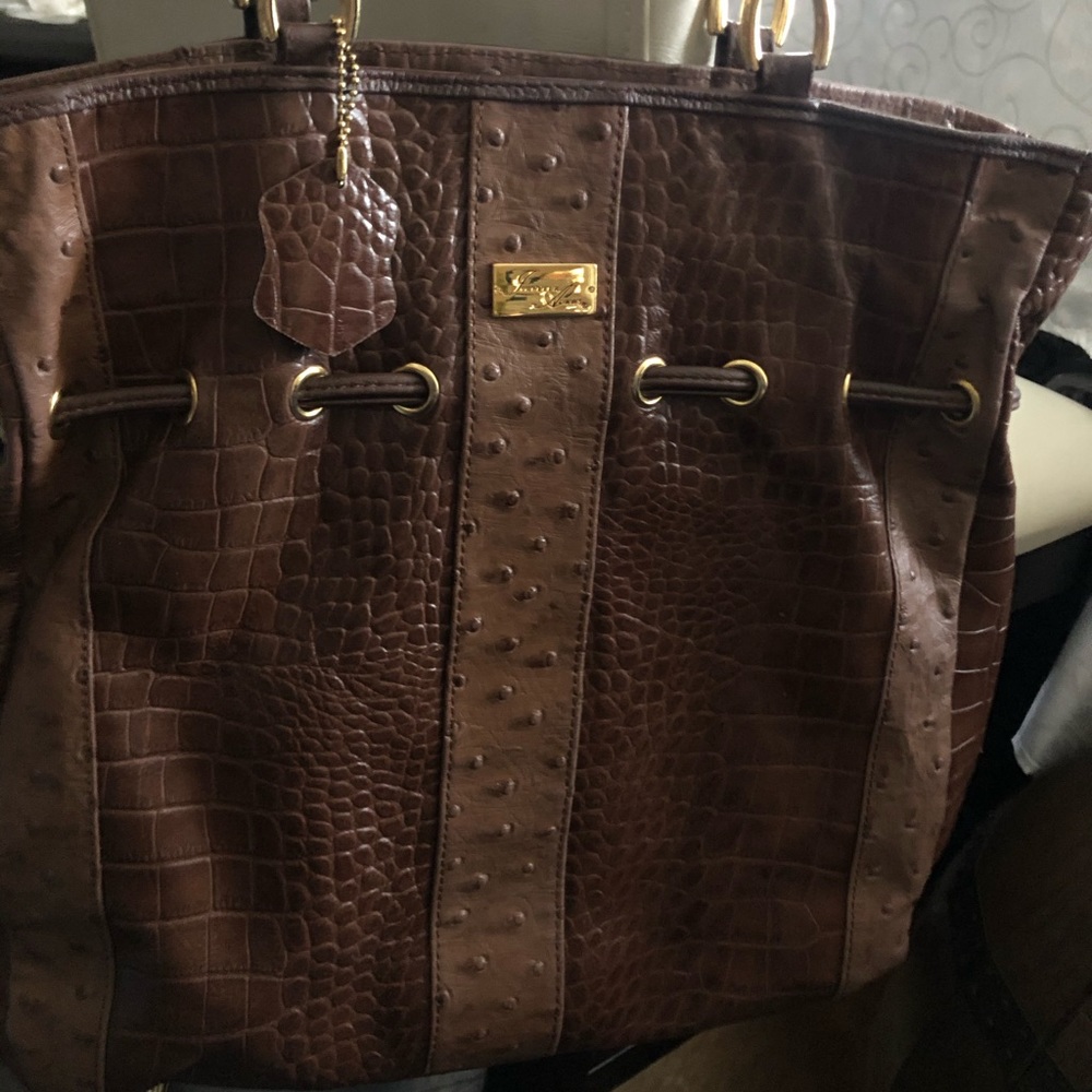 Isabella Adams brown leather purse!